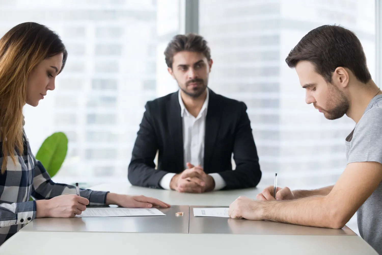 How EH Mediation Guides Couples Toward Fair and Balanced Outcomes Hemel Hempstead